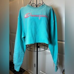 Champion NWT Women's Reverse Weave Aqua Cropped Sweatshirt